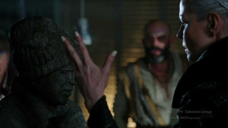 OUATFandom's tweet photo. It's Almost here!!!! #DarkSwan #OUAT http://t.co/4RpuCBAftf