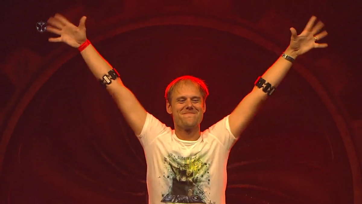 WeraErazo's tweet photo. @arminvanbuuren @TomorrowWorld 
#SunIsShining #SaveMyNight 
#TheEnd #TheLastDay 
#LoveYou #Trance #EDM 
Te pasaste!! http://t.co/nMWsumYqbX