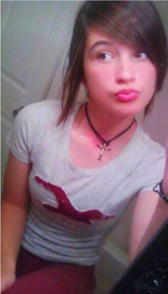 bmvalll's tweet photo. Glo up??? #muchchange #thenandnow #ohmy http://t.co/Qc62hKOBCE