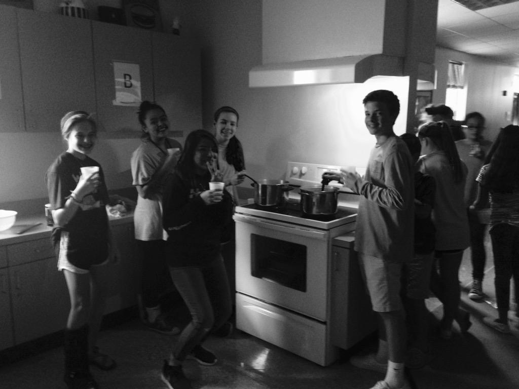 Renner_SFL_LM's tweet photo. Fettuccine Alfredo Day! http://t.co/Cxn2F9OgQX