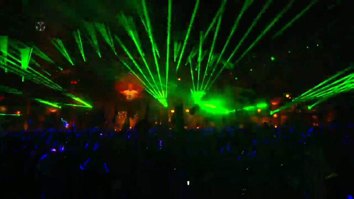 WeraErazo's tweet photo. @arminvanbuuren #TomorrowWorldLIVE
#EDM #Trance @tomorrowland 
#ThisIsWhatItFeelsLike http://t.co/2UY2mIW6vw