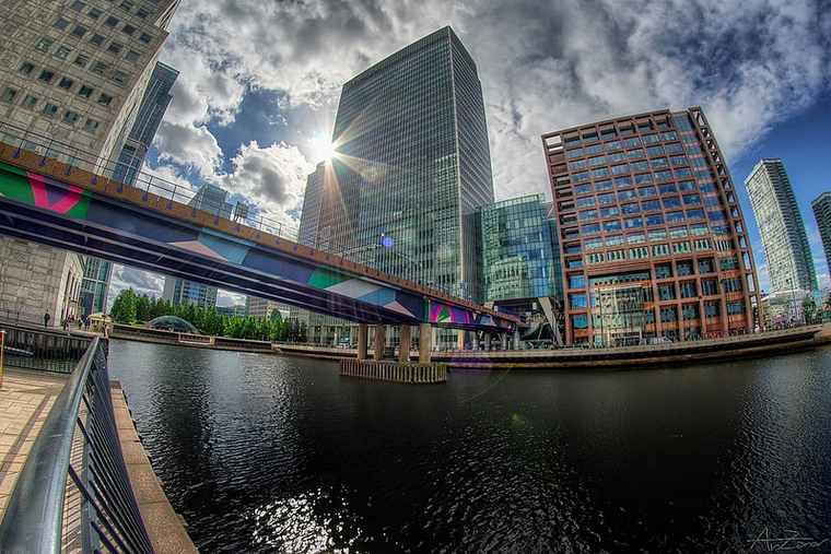 London Docklands. Photo: Andrea Zanovello buff.ly/1izW1aI