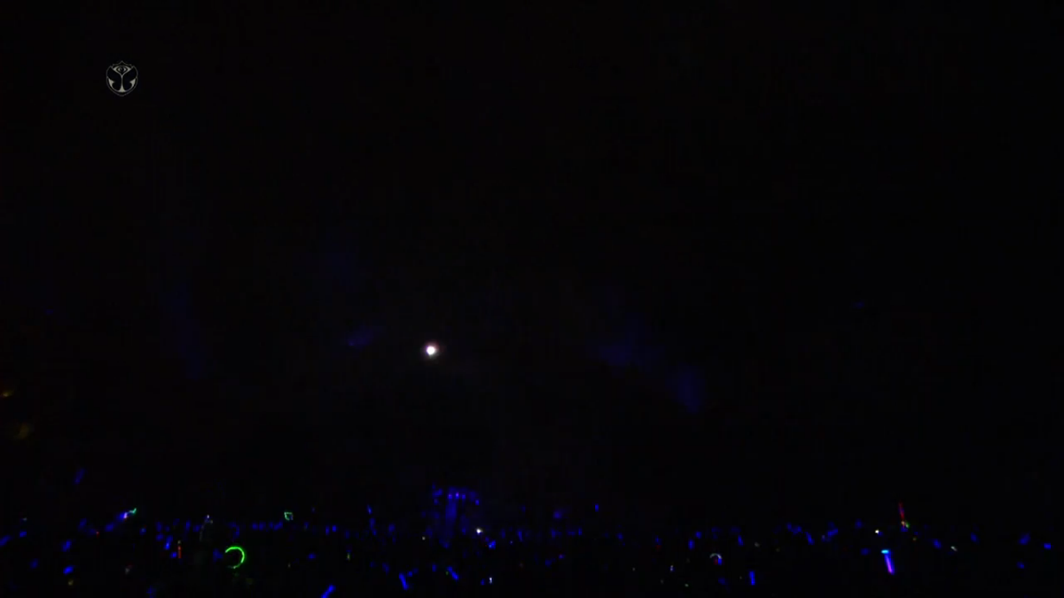 WeraErazo's tweet photo. #Moon #Memories 
@arminvanbuuren​ @TomorrowWorld ​
#UnitedWeAre #Trance #EDM <3
#EndShow #PerfectTime
Coming Soon.. http://t.co/m7cxkW82Gr