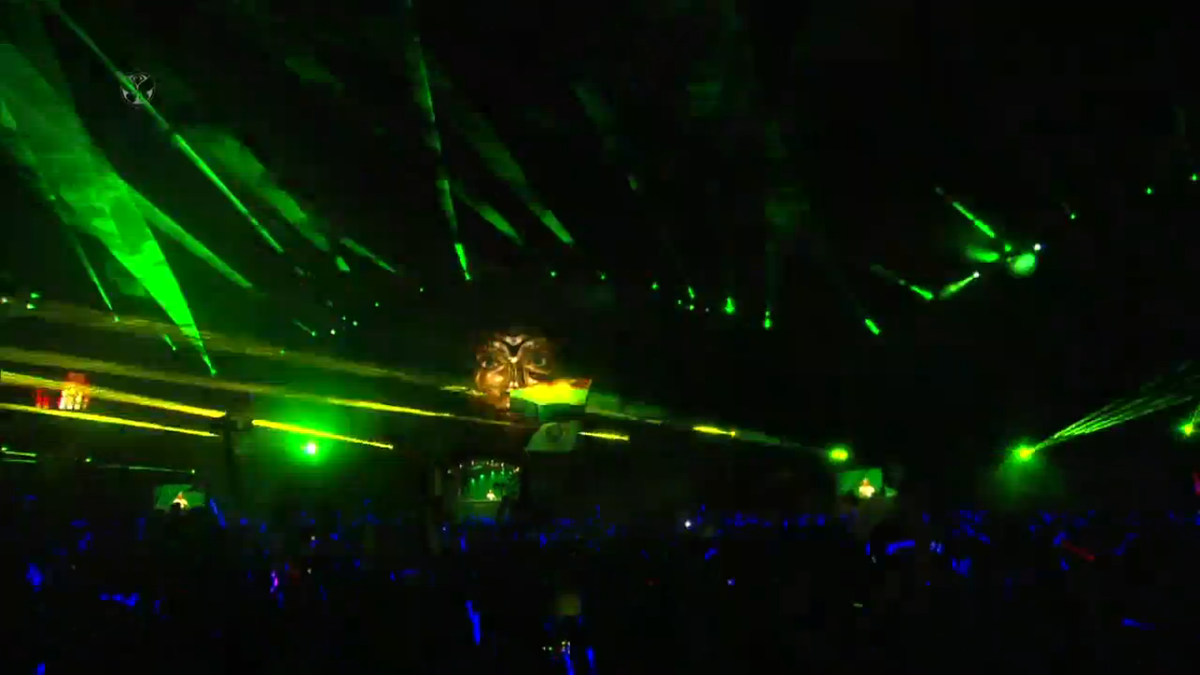 WeraErazo's tweet photo. #Moon #Memories 
@arminvanbuuren​ @TomorrowWorld ​
#UnitedWeAre #Trance #EDM <3
#EndShow #PerfectTime
Coming Soon.. http://t.co/m7cxkW82Gr