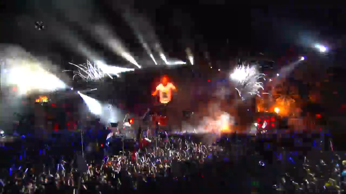 WeraErazo's tweet photo. #Moon #Memories 
@arminvanbuuren​ @TomorrowWorld ​
#UnitedWeAre #Trance #EDM <3
#EndShow #PerfectTime
Coming Soon.. http://t.co/m7cxkW82Gr
