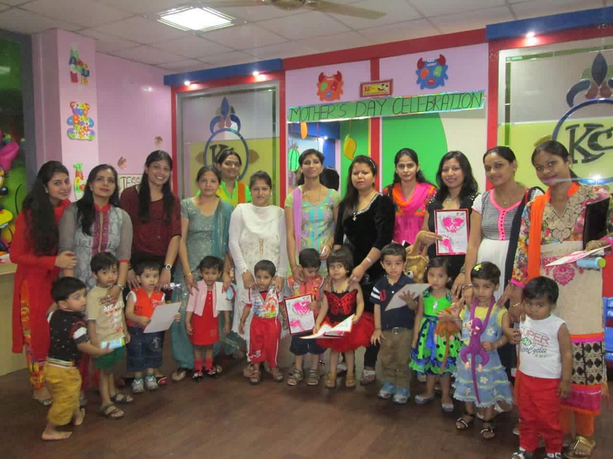 KidsCaptivation's tweet photo. Our Mother's Day Celebration Pics http://t.co/4kdLpTTBrG