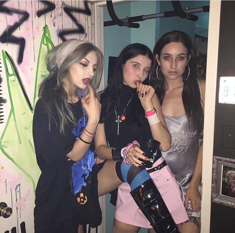 troubleandrew's tweet photo. Blood Moon. @pudubaby @internetgirI @CheerGoth #guccitraphouse http://t.co/Z8hS8Zdbeh