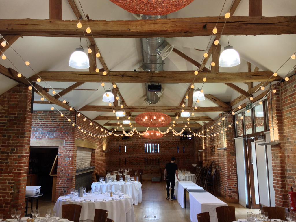 PartyLightsUK's tweet photo. Been a while since tweeted, thought these worth a mention Indoor festoon @wasingpark #weddingvenue #weddinglighting http://t.co/IJYIDppew6