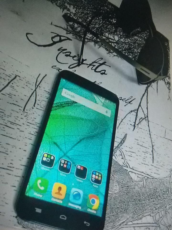 melmelmax's tweet photo. ladies @piresprisca @Sarahtauro mke this #PanasonicICON phone ur style icon, participate- contest @PanasonicInNews http://t.co/9qEcGxrYEQ