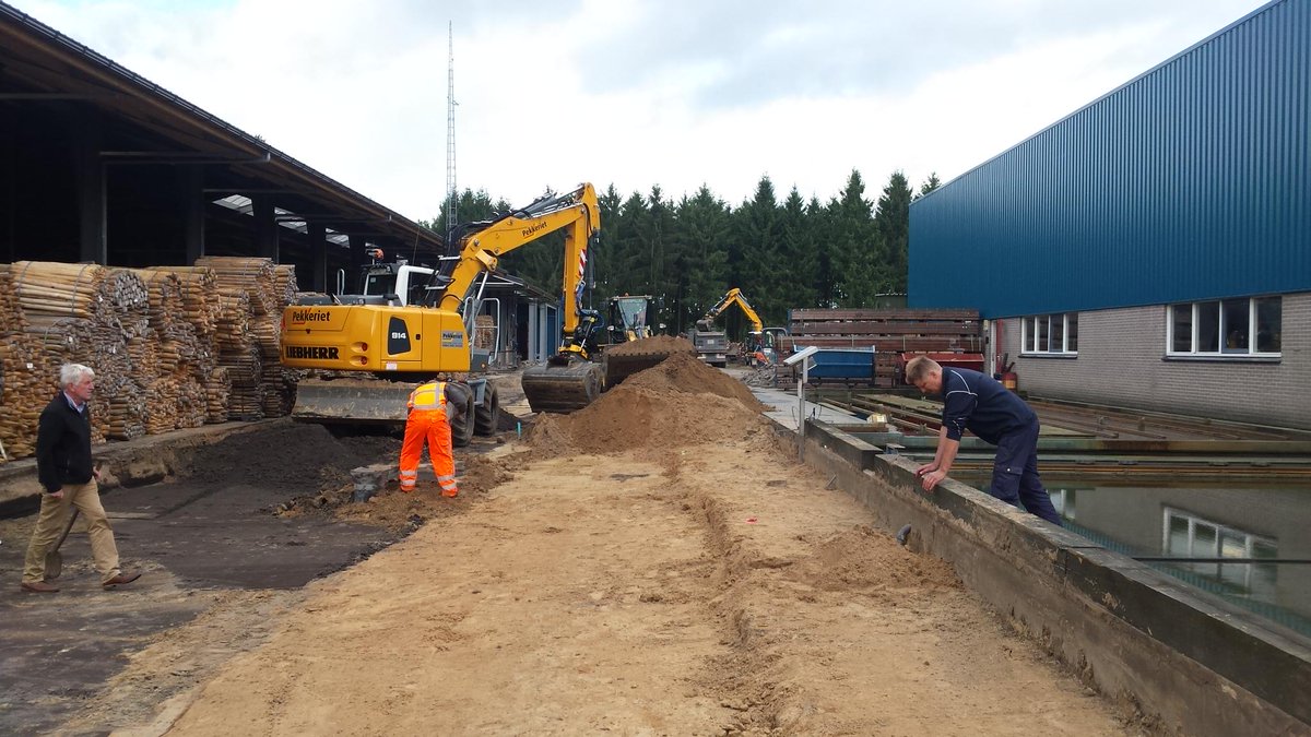 Vandaag volop actie bij Foreco Dalfsen voor nieuwe terrein inrichting
