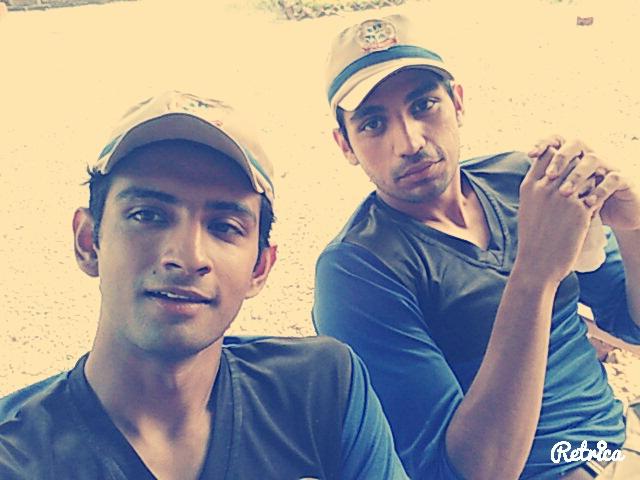 singhpratap0593's tweet photo. Bundel n rishi...gujju n haryanvi....police factory....sab tv...26th sep.. http://t.co/fpFz8BhhxM