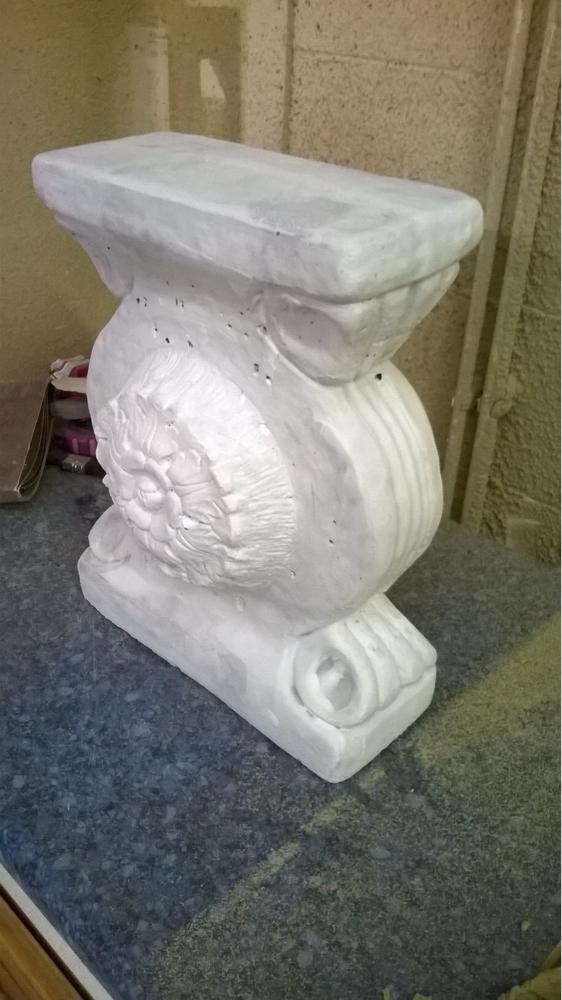 CDMstone's tweet image. Next up... The bench legs! Primed ready for spraying! #cdmstone #stone