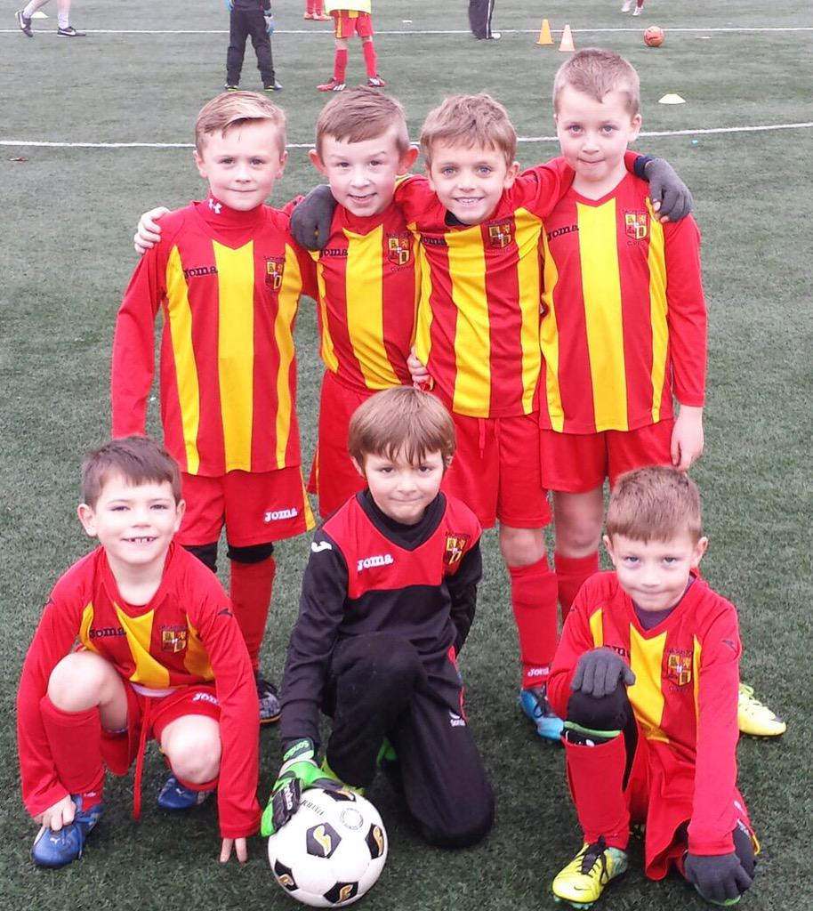 SCVFCTEAMVIC's tweet photo. @Cristiano please give our u8's an RT! Training hard like their Real Madrid heroes :) http://t.co/LROO2sKHJ4