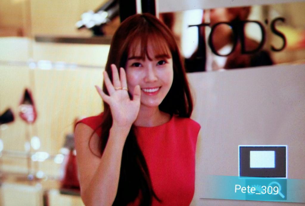 [PIC][15/16-09-2015]Jessica khởi hành đi Thái Lan để tham dự sự kiện của thương hiệu "BVLGARI" CPAE6g6U8AAirn-