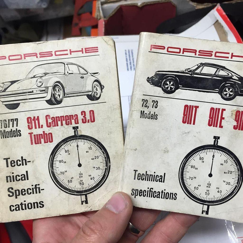 OnlyCarrera's tweet image. Two important pieces of literature arrived in the mail today. #porsche #technicalspecifications #enginerebuilding #…
