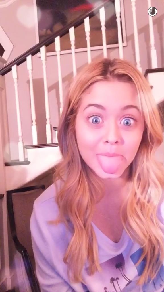 Pll4evaaa tweet picture