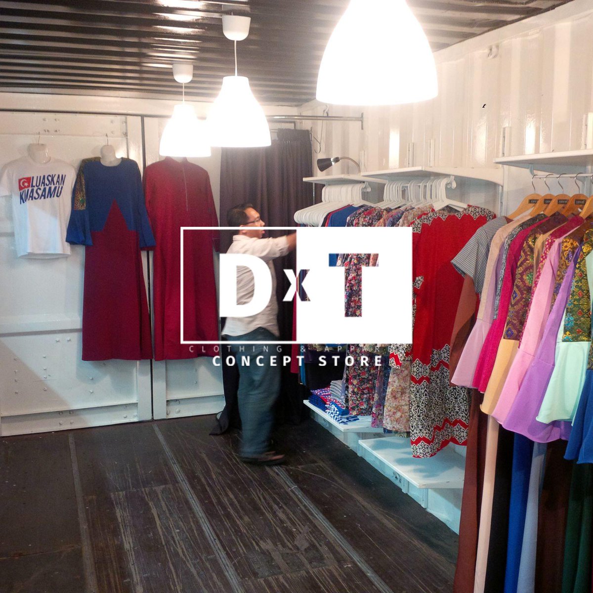 teestudio1's tweet photo. Live update #DxTConceptStore @KILANGBATERI http://t.co/BDuslMkbw8