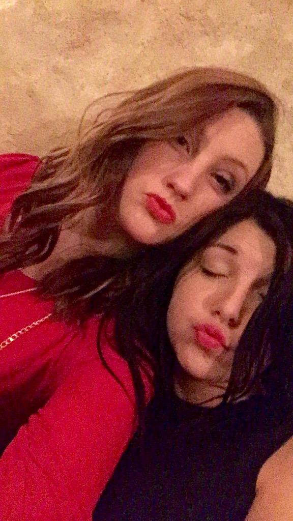 lexyleigh3's tweet photo. HBD to this beauty. 🎉💋 @_mariahalexis http://t.co/Drrrn9yMVs