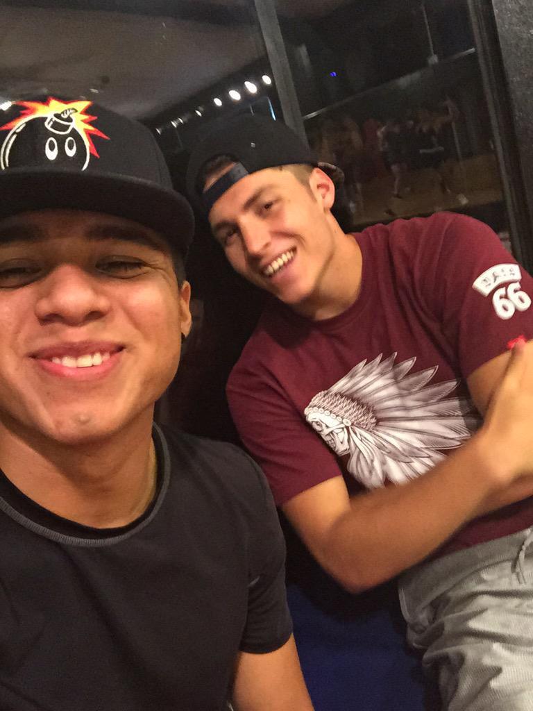 amecsthoughts's tweet photo. before the night ends!!! Happy birthday to my boy @Gage915 #followhim #20yearsyoung #hedances #turnup http://t.co/pavrh1qFMK