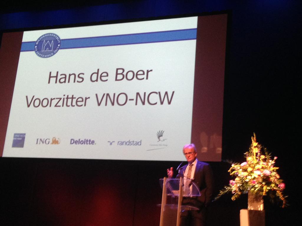 VNONCWDenHaag's tweet photo. #miljoenenontbijt van start. Mede dankzij @GemeenteDenHaag @ingnl @Deloitte en @RandstadNL #modh2015 @LiekeSchepers http://t.co/YJ0vowRCcH