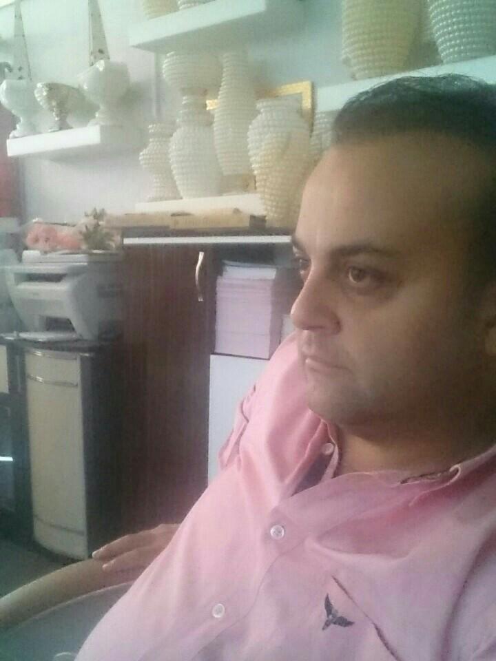 Herkese Günaydın (@ Seç Çiçekçilik w/ @seko2734) swarmapp.com/c/15zdYYKZGGc