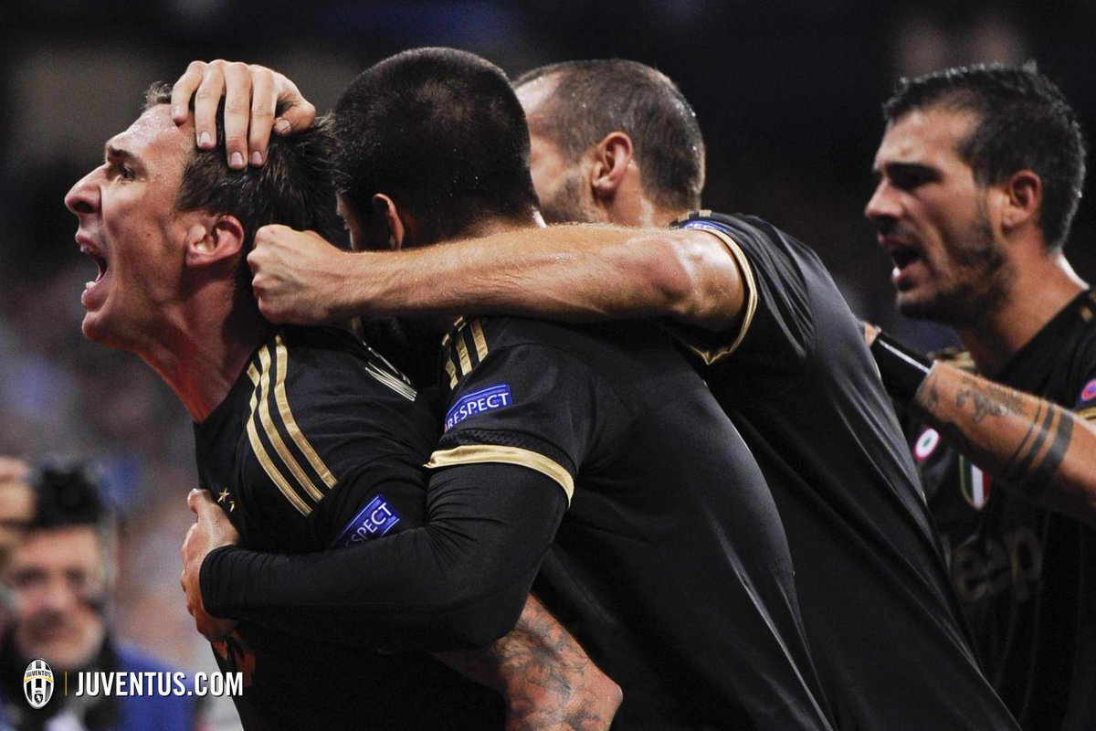 juventusfcen's tweet photo. Unbridled joy is the overriding emotion in our pick of Instagram snaps. Visit #InstaJuve for the best of #CityJuve http://t.co/BVhH3QvwE7