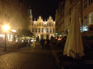 Katlingua's tweet photo. @comoviwo#Gdansk by night http://t.co/CllmGpMFyB
