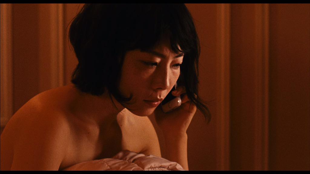areno_movie's tweet photo. 『アレノ』の主演・山田真歩さんの顔は、リハーサルから撮影を通して、どんどん変わっていきました。これまでも山田さんと一緒に仕事をしている録音の山本タカアキさんが、現場中「自分の知らない山田さんがいる」と呟いたのが、とても印象的でした。 http://t.co/7uKSPpUfhR