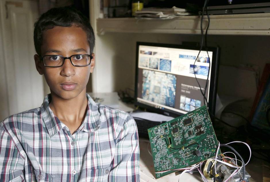 ppinternational's tweet photo. 9th-grader arrested after taking homemade clock to school: 'So you tried to make a bomb?' http://t.co/KdNYfmuKe0 http://t.co/4MHahwEyKC