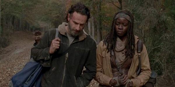 faveship's tweet photo. michonne and rick - the walking dead http://t.co/E2LWO8HrH7