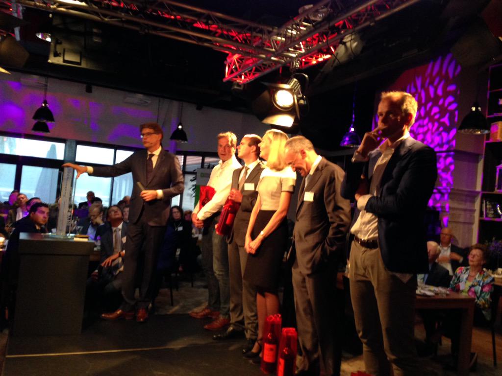 Tacokuiper's tweet photo. Gem. Zoetermeer onder genomineerden voor de Ster van Zoetermeer, tijdens ontbijt RVOZ! En Leen Menken gefeliciteerd😄👍 http://t.co/bnd4AfGIla