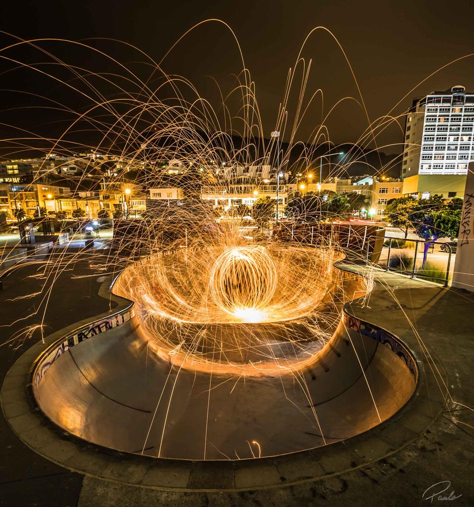 PauloPicsNZ's tweet photo. Spinning an #orb with #steelwool # lightdrawing in the #skateboard #stakeboardbowl at #waitangipark #wellington #nz http://t.co/Rkb1A2jepr