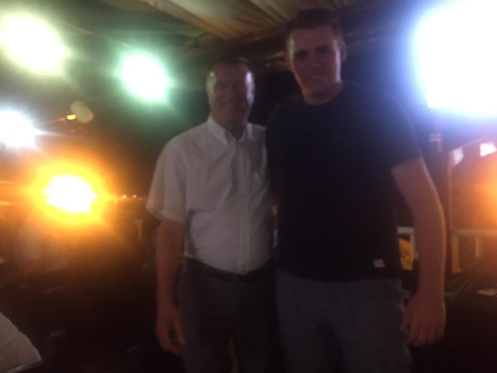 conor16mclaughl's tweet photo. Still can't believe I watched the United game last night with sir Geoff hurst in a bar in fuertaventura 😂😂 http://t.co/F4mhxB38o0