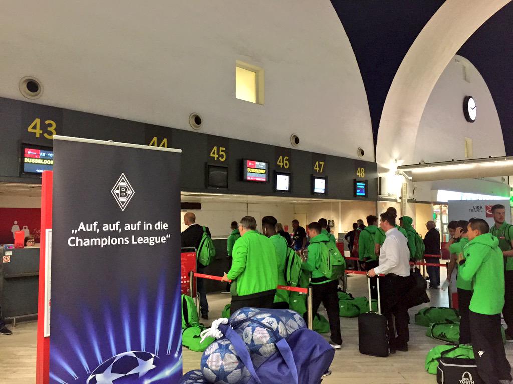 Sky_ChrisL's tweet photo. #Borussia #Mönchengladbach Rückflug nach Düsseldorf - leider mit Verspätung #ssnhd #SEVBMG #fohlenelf #läuftgradnicht http://t.co/NdK2YLDCW5