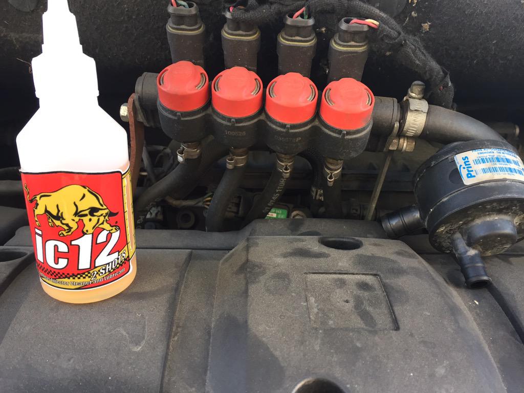 LPGCleaner's tweet photo. @LPGCleaner Ic12 injector cleaner at work. 10 minutes and problem on Valtek injectors from #lima #prins is fixed. http://t.co/3aAracCjqR