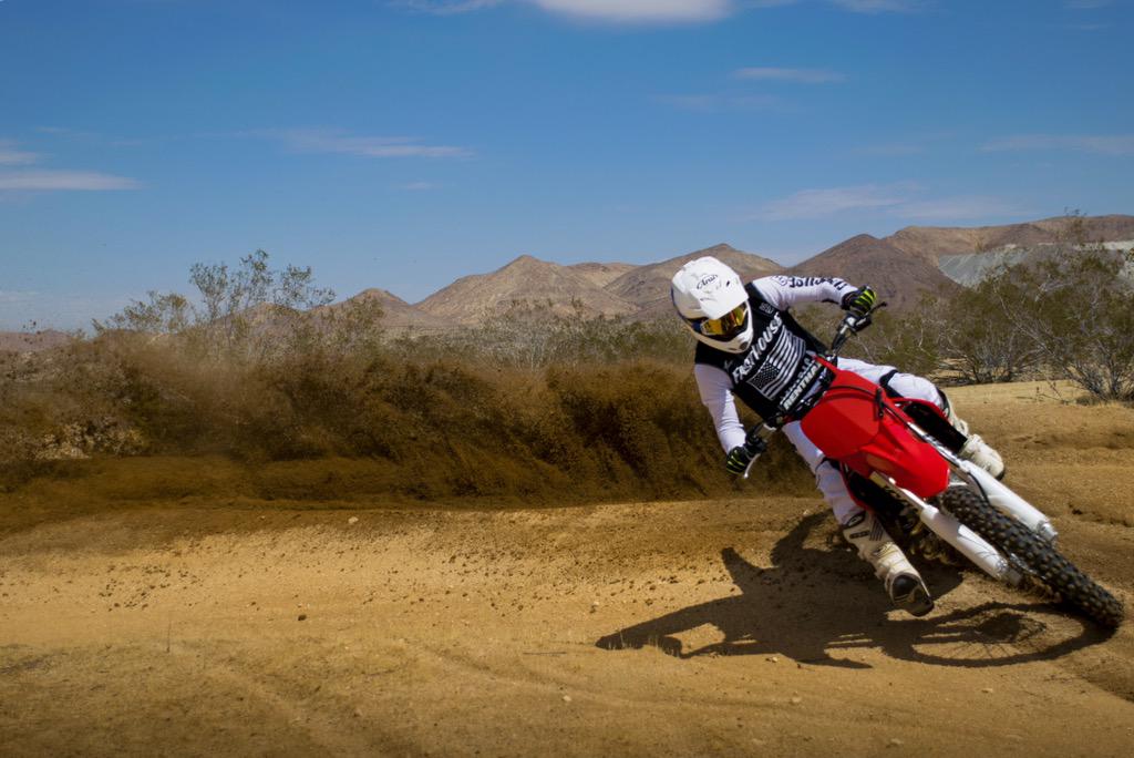 LG_Visual's tweet photo. After the desert gets rain you definitely have to go take advantage of it. Super fun day. http://t.co/tA5qFfKDLV