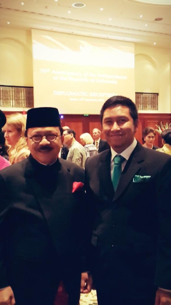 nurrymr's tweet photo. Merah Hijau http://t.co/viqZ7KZMdi