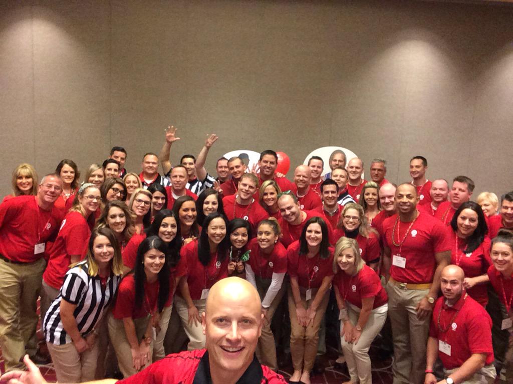 rickd0055's tweet photo. #1 in the company in VIBE!  #amazingSTLteam #G494 #FNM2015 http://t.co/49JIjU3Yld