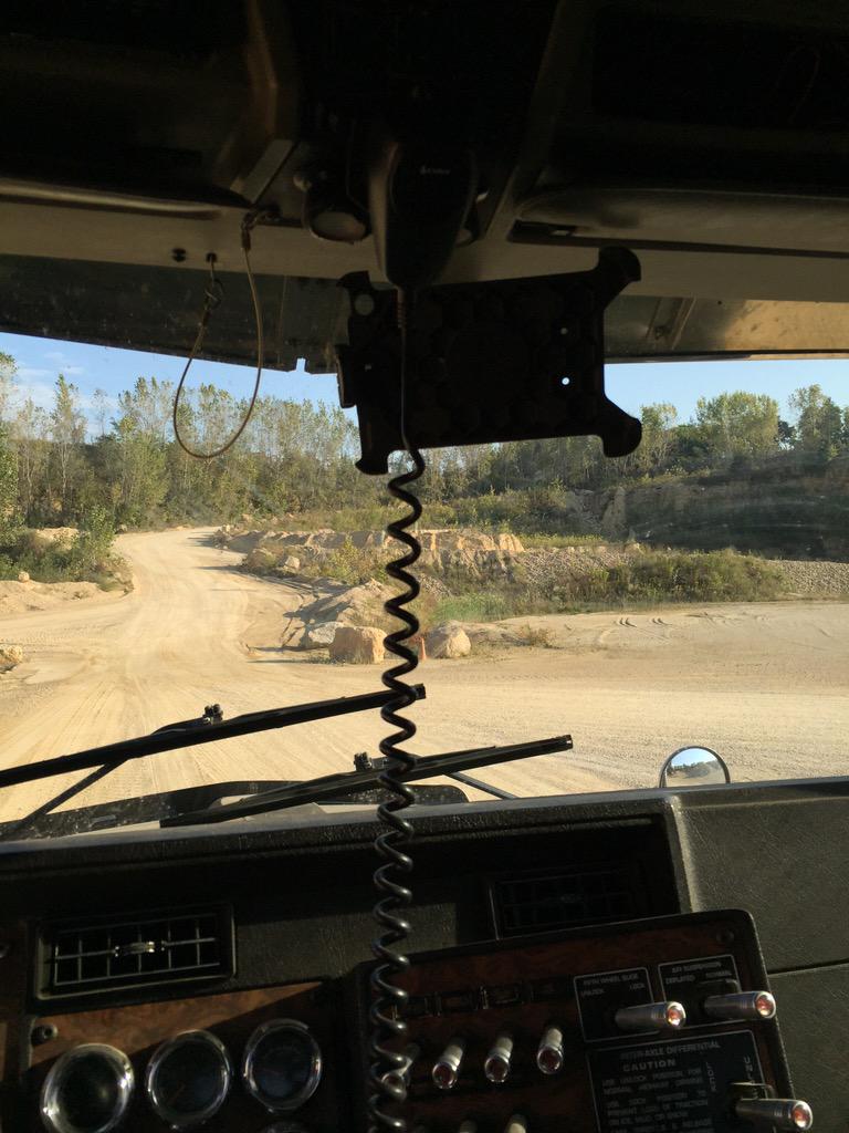 _crystalseth's tweet photo. @bobandtom coming through loud and clear the in the gravel pit! http://t.co/7WcBNJKe8Q