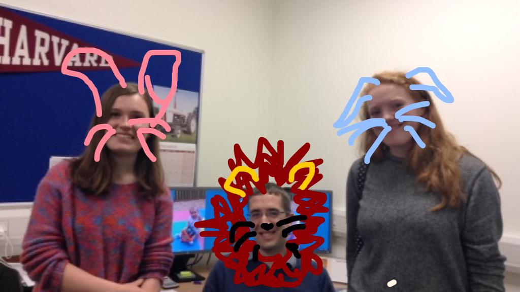 Sophie_Zawadzka's tweet photo. Scavenger hunt Dr. Prescott's office #BL1101 #biobros http://t.co/QnEGjc8BEG