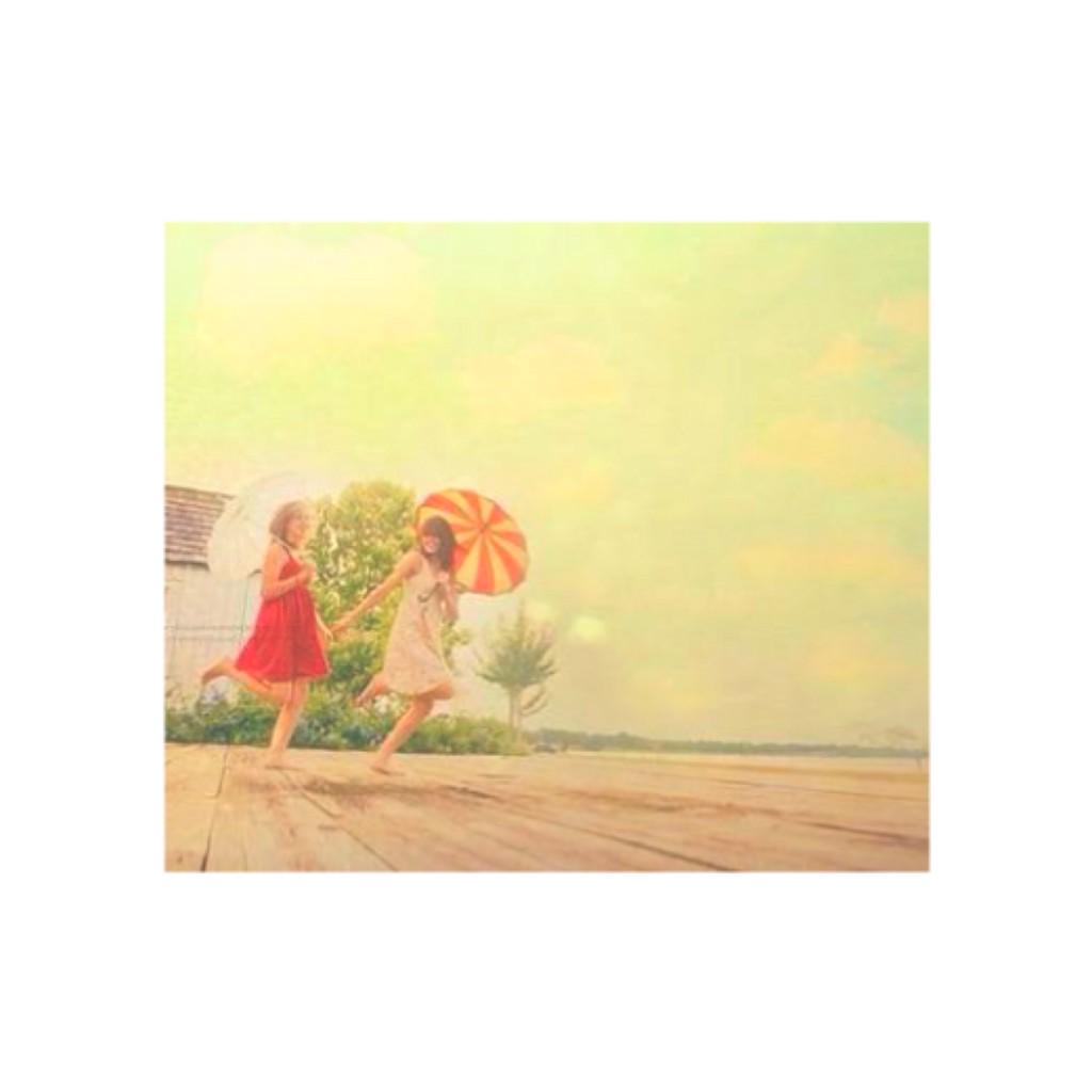 moumoon_321's tweet photo. - - - - -

   悩 み な さ そ う っ て

   言 わ れ た も の 勝 ち だ よ ね

- - - - - http://t.co/IJlcMpXIhi