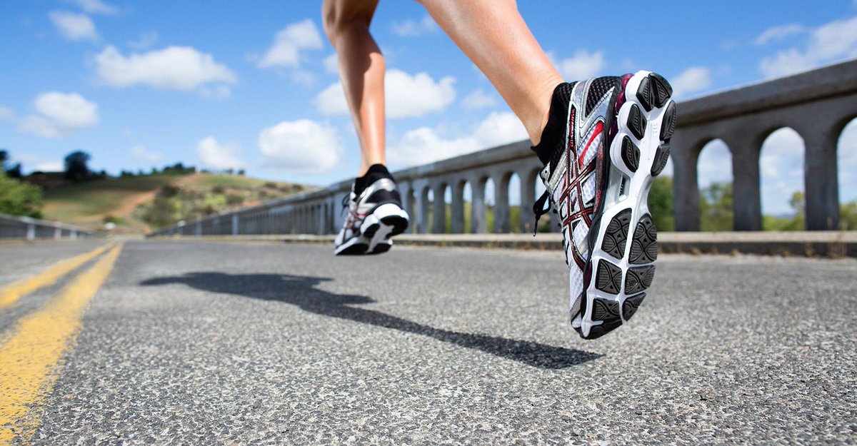 TheRunnersEdge's tweet photo. Test the @ASICSamerica #Cumulus17 tomorrow at 6:30pm for #TheRunnersEdge #Chicago group #run: http://t.co/wRCMp2cBKp http://t.co/xA15Oz7R4U
