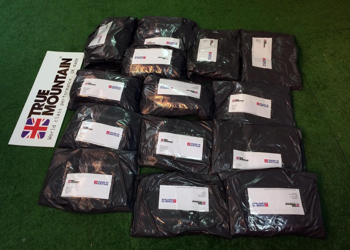 TrueMountainHQ's tweet image. Shipping #kit for #TrueMountain Ambassadors Team. Ready to start this big #adventure guys! bit.ly/TrueMountainAm…