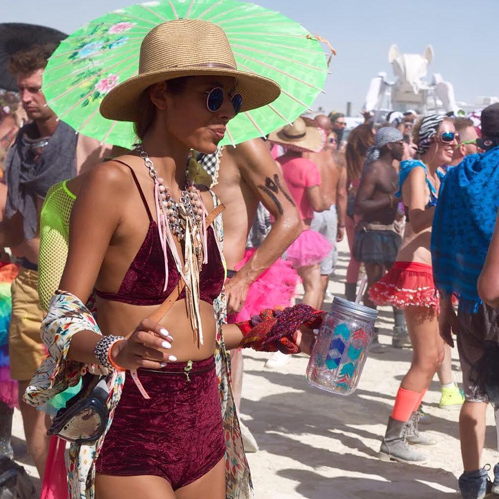 DANNIJO's tweet photo. burning man babba takes the cake @babba.c #putabibonit http://t.co/oqtMhVilw4 http://t.co/asZEXL7jaV