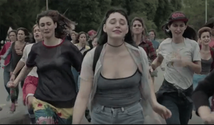 lesinrocks's tweet photo. Exclu inRocKs : le grand retour de Cocorosie avec un clip captivant ! http://t.co/TDooLmF1a2 http://t.co/u0K7s5m5m9