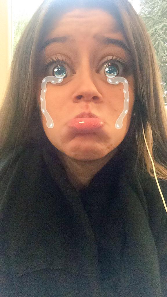 frenshm97's tweet photo. Rt si toi aussi tu la trouve chou 😳 http://t.co/ePa8d6a3XH