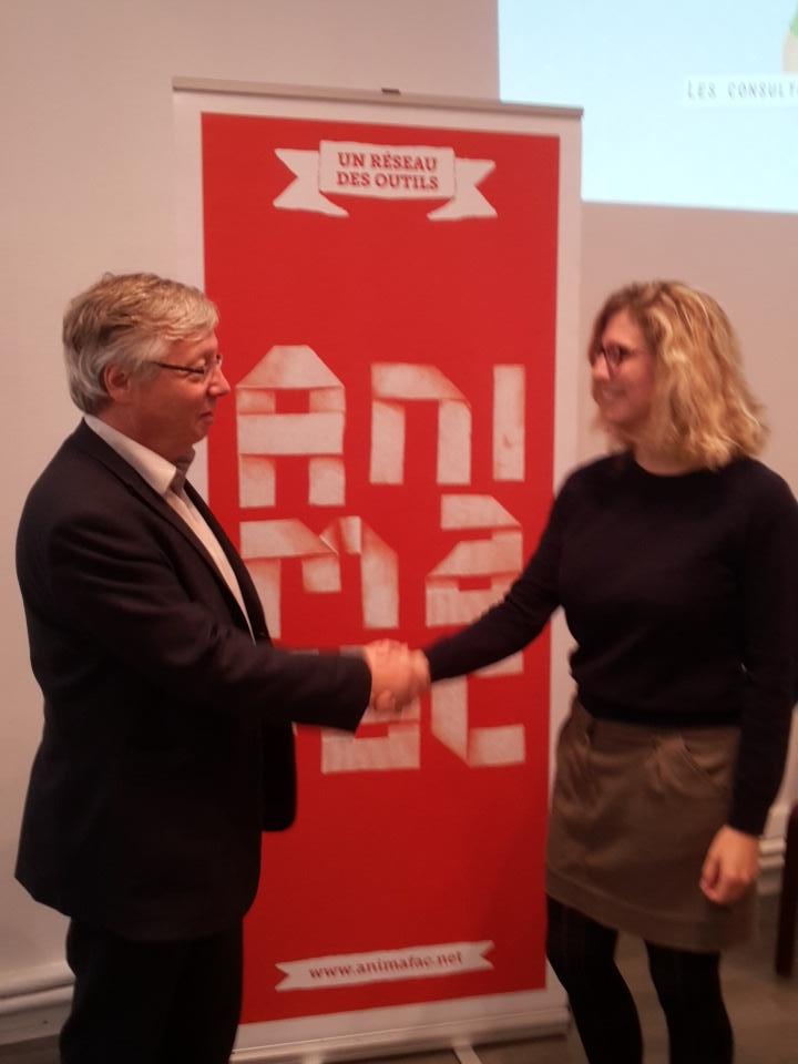 USPC_news's tweet photo. Consultations étudiantes sur #VieDeCampus et #Employabilité: convention signée entre @USPC_news et @animafac http://t.co/kwNxhEPGJr