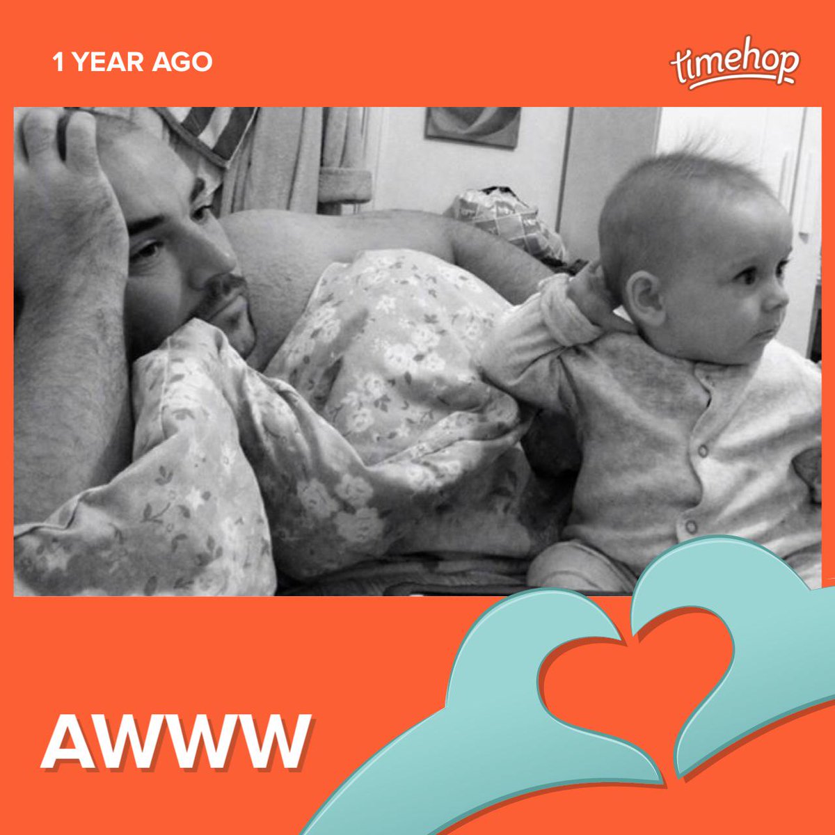 jaydeyb's tweet photo. Awww #timehop @sharpey1085 watching the footy x http://t.co/BbYPethXoA http://t.co/z1wJnTL6UQ