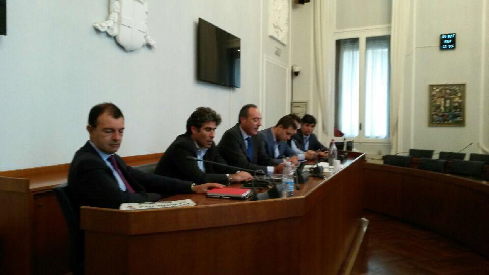 ForzaItalia_Mi's tweet photo. Obiettivo #Milano2016: @forza_italia lancia mobilitazione con iniziative nei quartieri di #Milano @radioforzaita http://t.co/ZSGnalUoPO