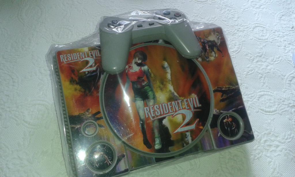 16BitsEra's tweet image. Anunciamos k n el megasorteoretro k empieza el día 21 tambien habrá una #PS1! @HermanosConsola @CreativoenJapon y yo!